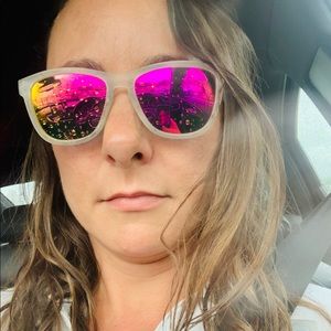 Meet your Posher, Danelle